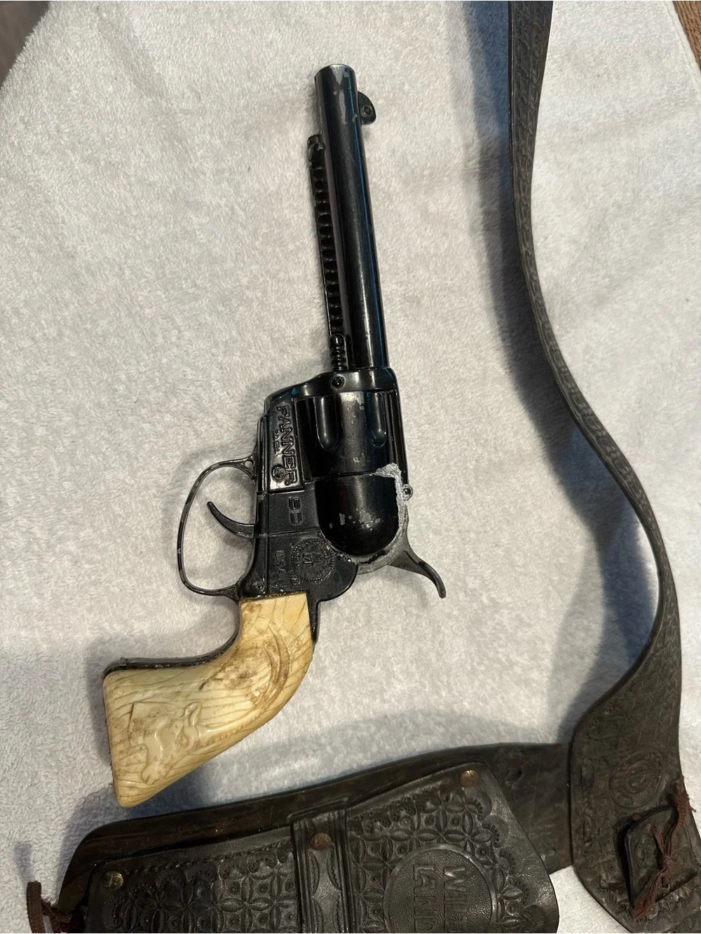 Fanner 50 cap with holster vintage toy